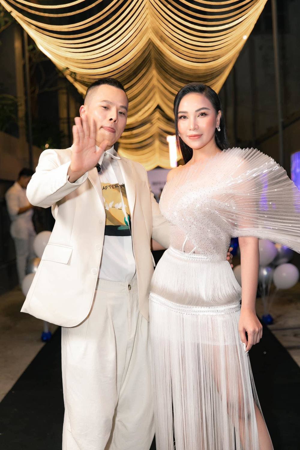Quỳnh Thư xác nhận 'nghỉ chơi' Vũ Khắc Tiệp sau 15 năm gắn bó 1 Quỳnh Thư xác nhận 'nghỉ chơi' Vũ Khắc Tiệp sau 15 năm gắn bó 1