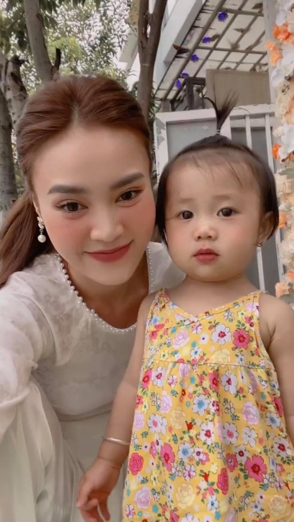 Dự đám cưới em trai, Ninh Dương Lan Ngọc chiếm trọn spotlight vì quá xinh đẹp 3 Dự đám cưới em trai, Ninh Dương Lan Ngọc chiếm trọn spotlight vì quá xinh đẹp 3