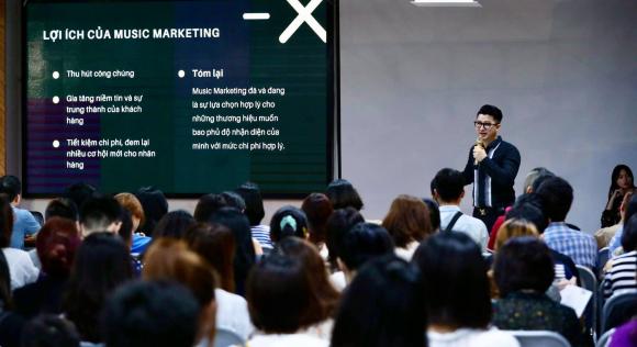 Sau thời gian bị chê xuống sắc vì cấy râu, phát tướng, Trọng Hưng bất ngờ tái xuất với ngoại hình khác lạ 2 Sau thời gian bị chê xuống sắc vì cấy râu, phát tướng, Trọng Hưng bất ngờ tái xuất với ngoại hình khác lạ 2