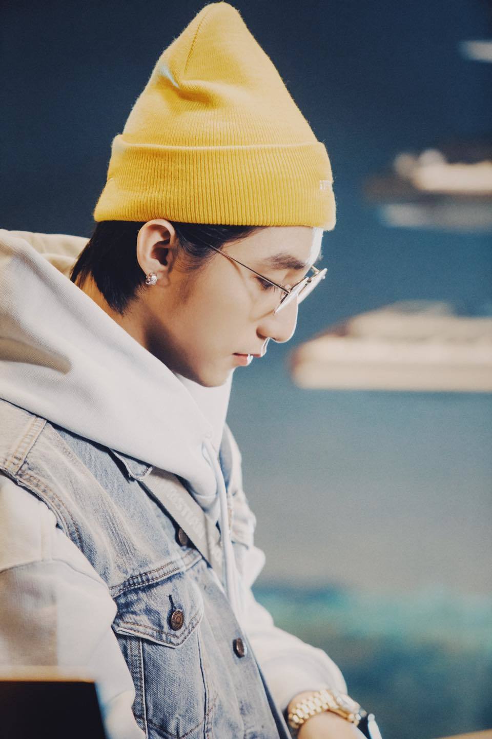 Bị phát hiện 'bình luận dạo' dưới bài đăng Sơn Tùng M-TP, Nathan Lee ngượng ngùng tự nhận là fanboy 4 Bị phát hiện 'bình luận dạo' dưới bài đăng Sơn Tùng M-TP, Nathan Lee ngượng ngùng tự nhận là fanboy 4