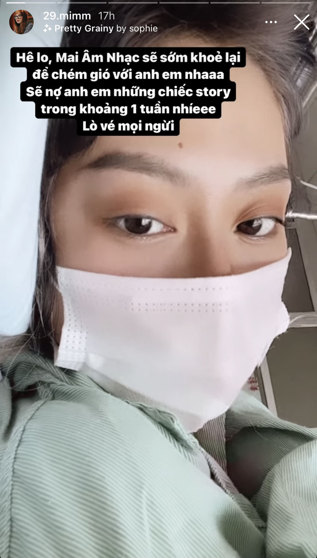 Bị gãy tay phải mổ đóng đinh, Mai Âm Nhạc vẫn không quên tấu hài 2 Bị gãy tay phải mổ đóng đinh, Mai Âm Nhạc vẫn không quên tấu hài 2