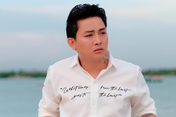 Hoài Lâm lên tiếng khi bị tố lợi dụng ồn ào tình ái của vợ cũ với Đạt G để PR sản phẩm âm nhạc 1 Hoài Lâm lên tiếng khi bị tố lợi dụng ồn ào tình ái của vợ cũ với Đạt G để PR sản phẩm âm nhạc 1