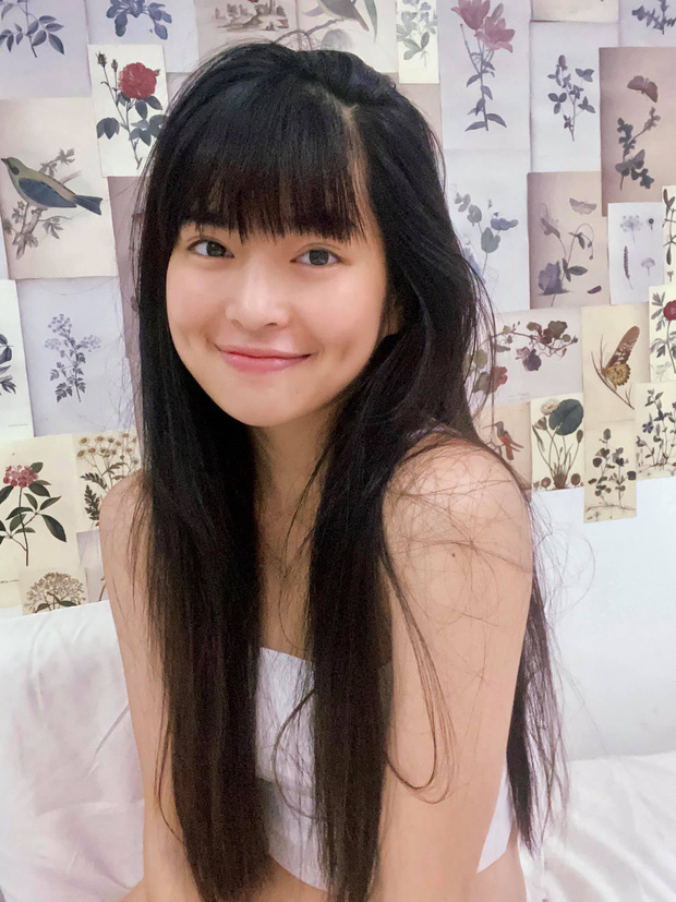 Màn chúc mừng 'gây lú' của Khánh Vân (Mắt Biếc) với Hoa hậu Khánh Vân khi đạt Top 21 Miss Universe 2020 3 Màn chúc mừng 'gây lú' của Khánh Vân (Mắt Biếc) với Hoa hậu Khánh Vân khi đạt Top 21 Miss Universe 2020 3