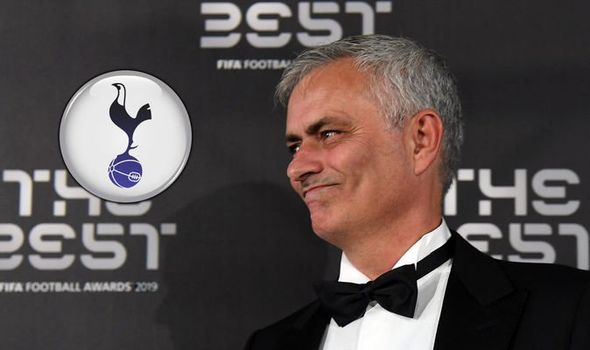 Jose Mourinho trở thành HLV của Tottenham  1
