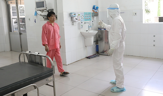 Người đàn ông mắc virus Corona đầu tiên tại Việt Nam đã được chữa khỏi  1
