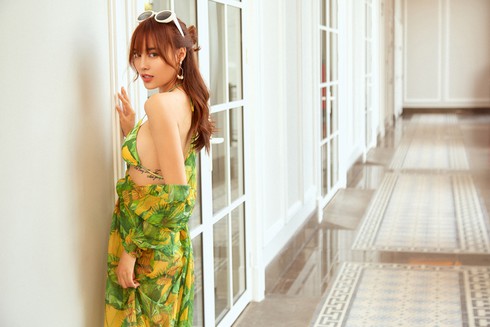 Hé lộ ý nghĩa xăm hai hình táo bạo của Ninh Dương Lan Ngọc ở vị trí nhạy cảm 2 Hé lộ ý nghĩa xăm hai hình táo bạo của Ninh Dương Lan Ngọc ở vị trí nhạy cảm 2