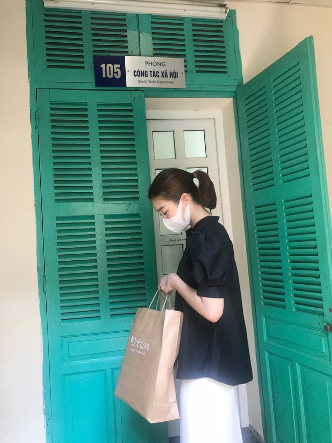 Hoa hậu Đỗ Mỹ Linh đến bệnh viện hỗ trợ chi phí cho bé sơ sinh bị bỏ rơi dưới hố ga 3
