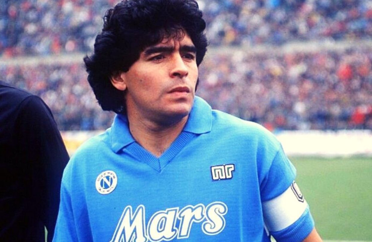 Thế giới bóng đá bàng hoàng, đau xót trước sự ra đi của Diego Maradona  2