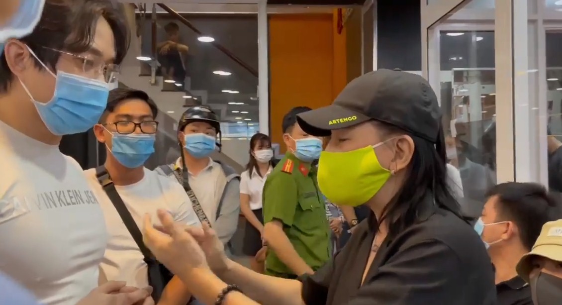 Clip toàn cảnh các nghệ sĩ Việt đối chất với gymer sau màn 'vạ miệng' với cố nghệ sĩ Chí Tài 3