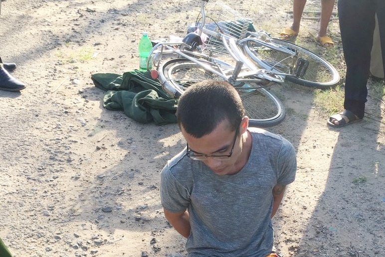 Hành trình trốn thoát của 2 tên phạm nhân bỏ trốn tại Tây Ninh: Trèo tường thép gai 4,5m, bị bắt khi đang đèo nhau bằng xe đạp 3