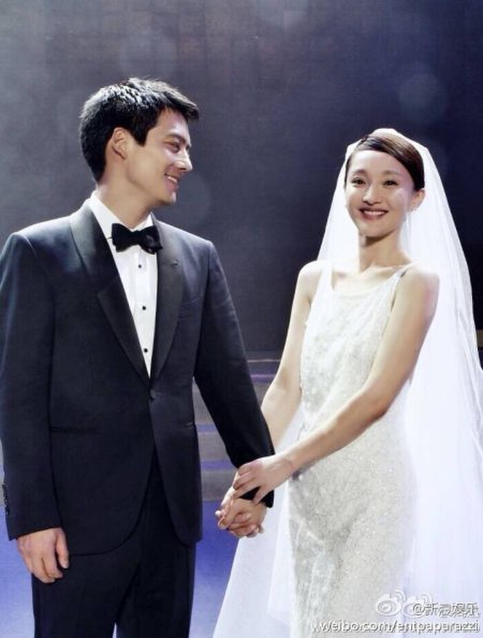 Chồng vừa đăng ảnh hôn môi gái lạ, Châu Tấn chính thức tuyên bố ly hôn 5