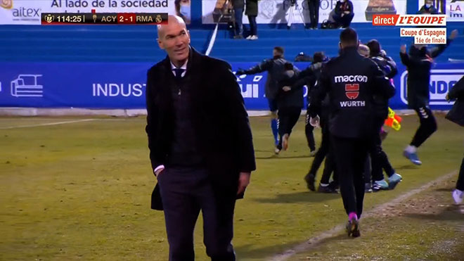 Zidane bị chỉ trích vì thái độ; Đội bóng Nhật Bản từ chối Đặng Văn Lâm   1