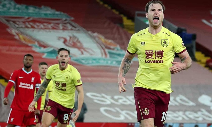 Liverpool không thắng 5 trận liên tiếp, kém M.U 6 điểm: Chuyện gì đang xảy ra? 2 Liverpool không thắng 5 trận liên tiếp, kém M.U 6 điểm: Chuyện gì đang xảy ra? 2