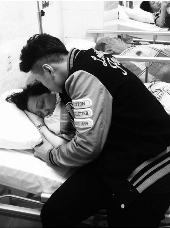 Nhật Kim Anh đau buồn, Wowy bàng hoàng khi đón nhận tang sự từ Karik 5 Nhật Kim Anh đau buồn, Wowy bàng hoàng khi đón nhận tang sự từ Karik 5