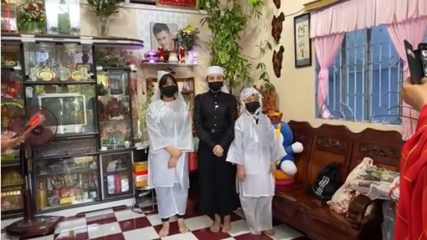 Vợ cũ cố NS Vân Quang Long lên tiếng sau tang lễ, mong được tha thứ nếu có gì sơ suất 3 Vợ cũ cố NS Vân Quang Long lên tiếng sau tang lễ, mong được tha thứ nếu có gì sơ suất 3