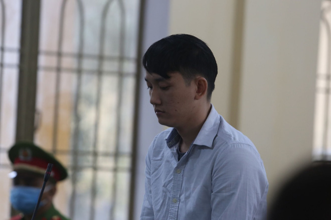 Làm thuê 6 năm, nam nhân viên biển thủ 455 lượng vàng: Xây villa, mua ô tô như đại gia mà ông chủ không hay biết 1 Làm thuê 6 năm, nam nhân viên biển thủ 455 lượng vàng: Xây villa, mua ô tô như đại gia mà ông chủ không hay biết 1