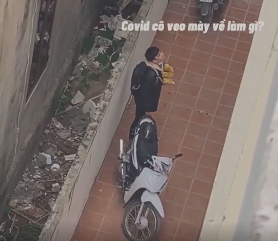Đi học xa hớn hở về quê ăn Tết, nam thanh niện bị bố đuổi cổ thẳng thừng: 'Dịch còn về làm gì'? 1 Đi học xa hớn hở về quê ăn Tết, nam thanh niện bị bố đuổi cổ thẳng thừng: 'Dịch còn về làm gì'? 1