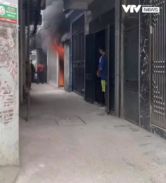 Đốt vàng mã tiễn ông Công ông Táo làm 4 người thương vong 2 Đốt vàng mã tiễn ông Công ông Táo làm 4 người thương vong 2