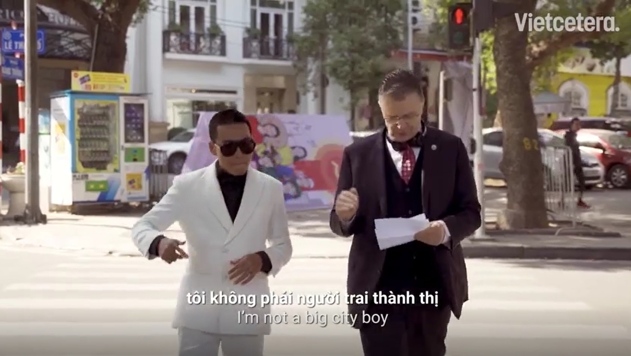 Đại sứ Mỹ gây bão bằng màn chúc Tết bằng rap Việt 2 Đại sứ Mỹ gây bão bằng màn chúc Tết bằng rap Việt 2