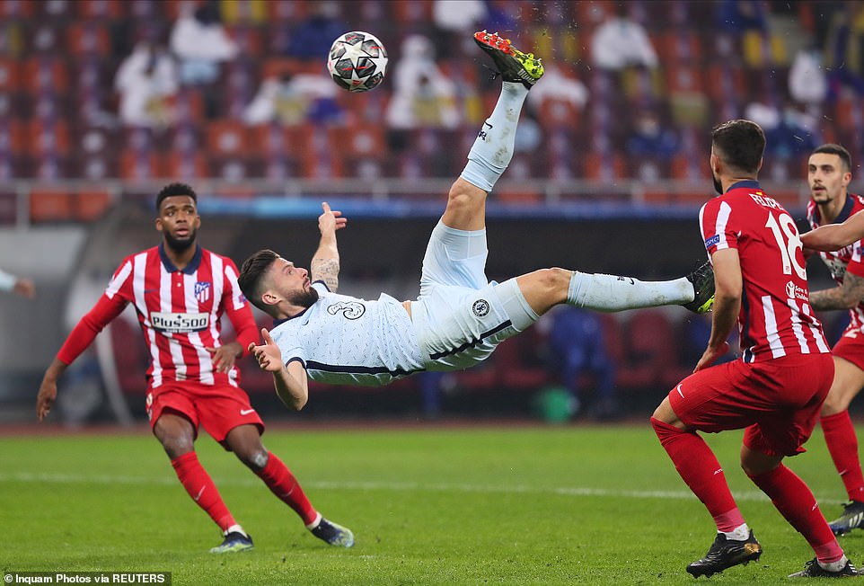Giroud lập siêu bàn thắng giúp Chelsea có lợi thế, Bayern nhấn chìm đối thủ bằng mưa bàn thắng 3 Giroud lập siêu bàn thắng giúp Chelsea có lợi thế, Bayern nhấn chìm đối thủ bằng mưa bàn thắng 3