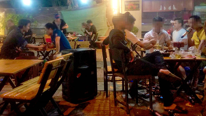 Chủ tịch UBND TP.HCM ra văn bản khẩn để xử lý nghiêm nạn hát karaoke tự phát 3 Chủ tịch UBND TP.HCM ra văn bản khẩn để xử lý nghiêm nạn hát karaoke tự phát 3