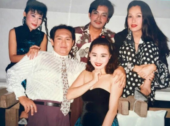 Tuổi già vất vả và bệnh tật, diễn viên Thương Tín bỗng nhận niềm an ủi lớn sau cơn bạo bệnh 3 Tuổi già vất vả và bệnh tật, diễn viên Thương Tín bỗng nhận niềm an ủi lớn sau cơn bạo bệnh 3