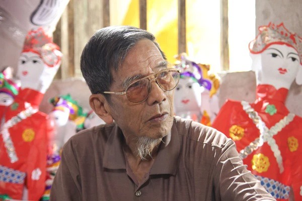 NS Chiều Xuân đau xót nói lời vĩnh biệt, Công Lý kể chuyện rớt nước mắt về cố diễn viên Trần Hạnh 2 NS Chiều Xuân đau xót nói lời vĩnh biệt, Công Lý kể chuyện rớt nước mắt về cố diễn viên Trần Hạnh 2
