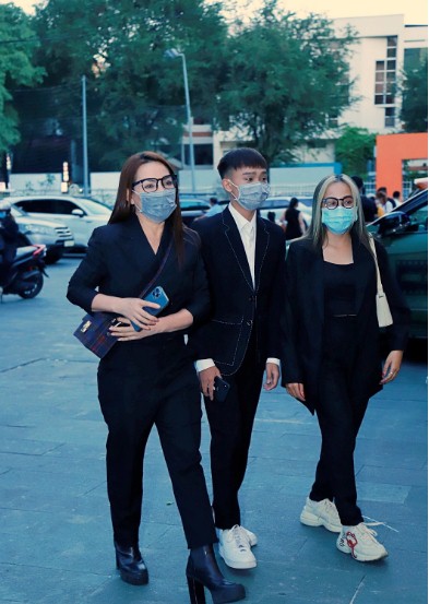 Phi Nhung và con trai nuôi xuất hiện sau cơn tức giận đòi từ mặt vì mắc bệnh ngôi sao 1 Phi Nhung và con trai nuôi xuất hiện sau cơn tức giận đòi từ mặt vì mắc bệnh ngôi sao 1