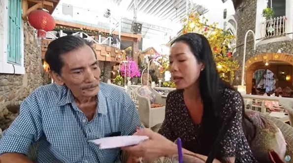 Thương Tín được đại gia tặng xế hộp hạng sang, tự lái về quê sau khi rời viện 4 Thương Tín được đại gia tặng xế hộp hạng sang, tự lái về quê sau khi rời viện 4