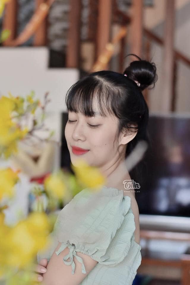 Chân dung ‘nóc nhà’ uy tín cầm hàng nóng yểm trợ chồng bắt trộm: ‘Lúc đó tôi quên luôn mình đang mang bầu’ 5 Chân dung ‘nóc nhà’ uy tín cầm hàng nóng yểm trợ chồng bắt trộm: ‘Lúc đó tôi quên luôn mình đang mang bầu’ 5