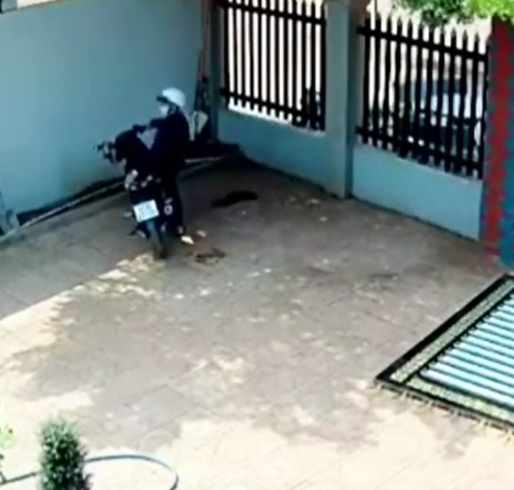 Chân dung ‘nóc nhà’ uy tín cầm hàng nóng yểm trợ chồng bắt trộm: ‘Lúc đó tôi quên luôn mình đang mang bầu’ 2 Chân dung ‘nóc nhà’ uy tín cầm hàng nóng yểm trợ chồng bắt trộm: ‘Lúc đó tôi quên luôn mình đang mang bầu’ 2