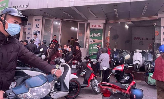 Con trai bỏ thi giữa kì, bố tức giận dùng đũa chọc vào ngực khiến con thiệt mạng 2 Con trai bỏ thi giữa kì, bố tức giận dùng đũa chọc vào ngực khiến con thiệt mạng 2