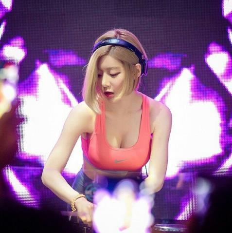 DJ Soda bị dân tình đào lại ảnh quá khứ với ngoại hình không thể nhận ra 1 DJ Soda bị dân tình đào lại ảnh quá khứ với ngoại hình không thể nhận ra 1