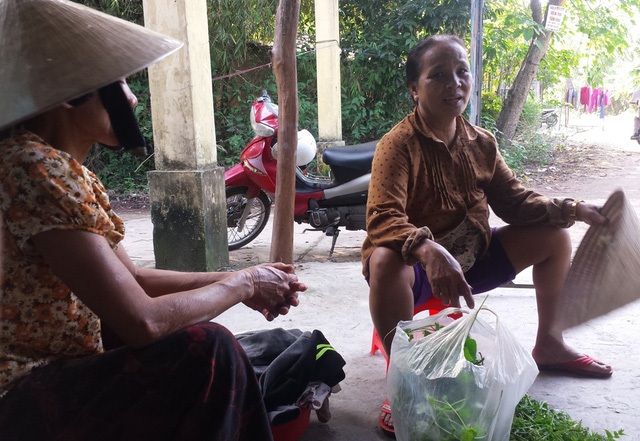 Làng thương vợ ở Huế: Chồng lo cơm nước, nhà cửa, vợ chỉ việc ngồi chơi 3 Làng thương vợ ở Huế: Chồng lo cơm nước, nhà cửa, vợ chỉ việc ngồi chơi 3
