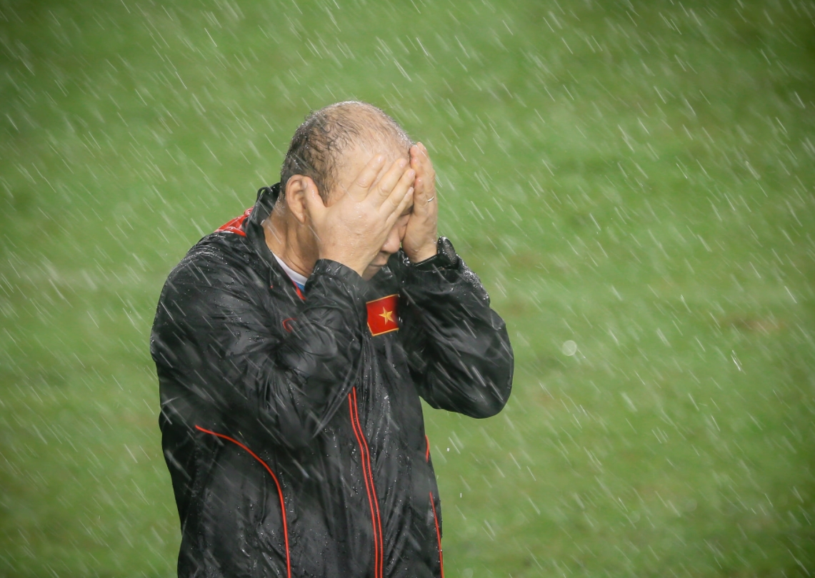 ĐT Việt Nam mơ lịch sử World Cup: Xuân Trường báo tin dữ sau màn 'luyện công' giữa mưa lớn 1 ĐT Việt Nam mơ lịch sử World Cup: Xuân Trường báo tin dữ sau màn 'luyện công' giữa mưa lớn 1