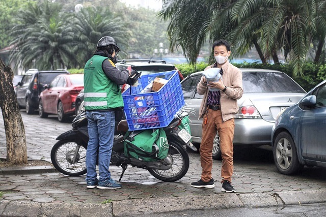 Bực tức vì shipper không thèm gọi điện để giao hàng, vài phút sau khách nhận được dòng tin nhắn đọc mà nhói lòng 1 Bực tức vì shipper không thèm gọi điện để giao hàng, vài phút sau khách nhận được dòng tin nhắn đọc mà nhói lòng 1