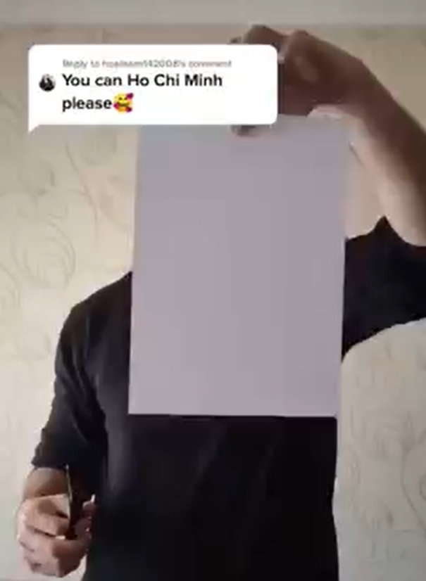 Tiktoker người nước ngoài cắt dán giấy siêu đỉnh chúc mừng sinh nhật Bác Hồ 1 Tiktoker người nước ngoài cắt dán giấy siêu đỉnh chúc mừng sinh nhật Bác Hồ 1