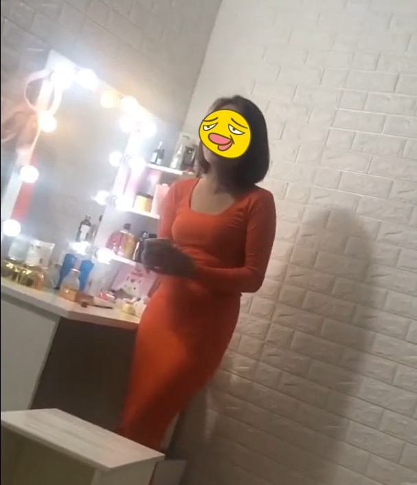 Con khóc ngằn ngặt, người mẹ vẫn thản nhiên nhún nhảy quay TikTok 3 Con khóc ngằn ngặt, người mẹ vẫn thản nhiên nhún nhảy quay TikTok 3