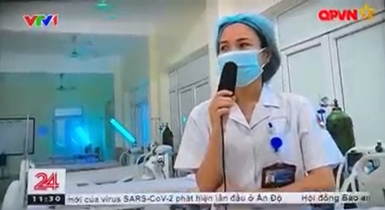 Thấy mẹ đang chi viện chống dịch Covid-19 xuất hiện trên TV, bé gái khóc nức nở giơ tay đòi bế 6 Thấy mẹ đang chi viện chống dịch Covid-19 xuất hiện trên TV, bé gái khóc nức nở giơ tay đòi bế 6
