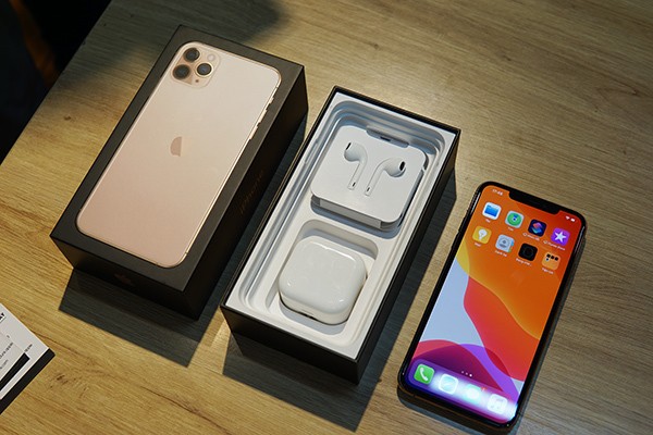 Giá iPhone 11 xách tay giảm mạnh 3 triệu đồng 1 Giá iPhone 11 xách tay giảm mạnh 3 triệu đồng 1