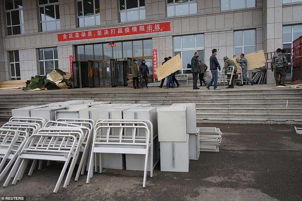 Trung Quốc lập bệnh viện dã chiến giáp biên giới Nga trong 6 ngày 4