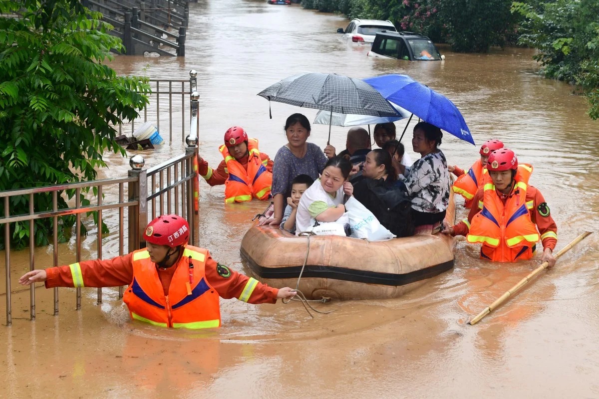 Trung Quốc: Đại hồng thủy di chuyển về phía đông, cư dân dọc sông Dương Tử gặp họa 1