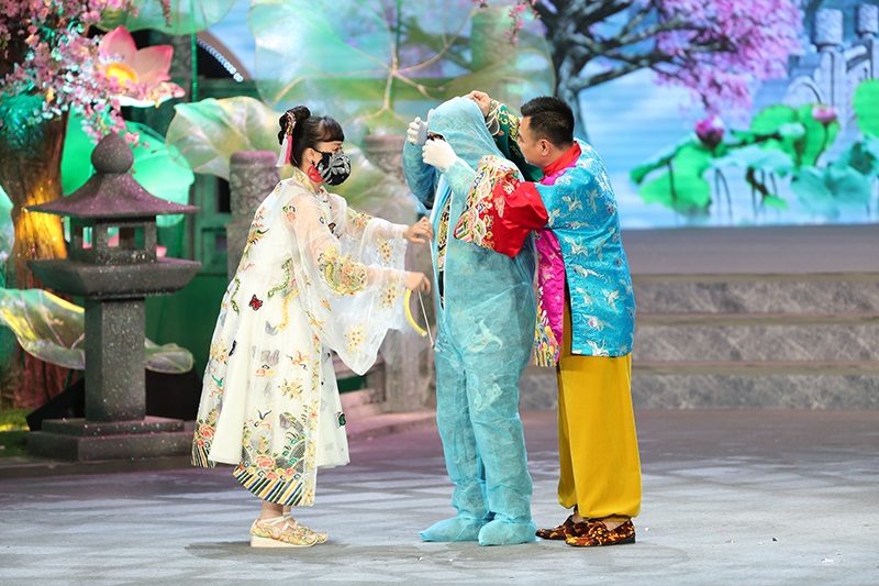 Loạt câu nói 'chất như nước cất' của Táo Quân 2021 2 Loạt câu nói 'chất như nước cất' của Táo Quân 2021 2