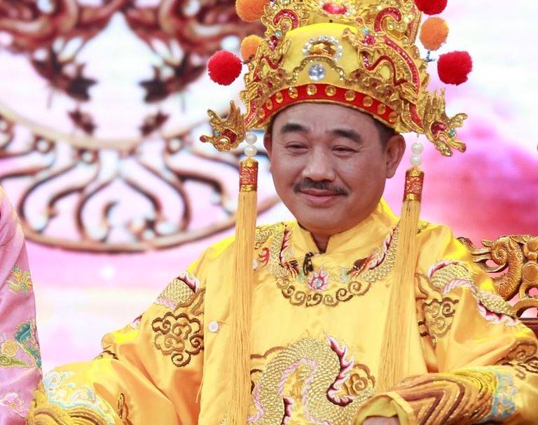 Xuất hiện ảnh 4 nghệ sĩ gạo cội đi bộ đội, dân mạng nhìn ngay ra ‘Ngọc Hoàng’ Quốc Khánh 5 Xuất hiện ảnh 4 nghệ sĩ gạo cội đi bộ đội, dân mạng nhìn ngay ra ‘Ngọc Hoàng’ Quốc Khánh 5