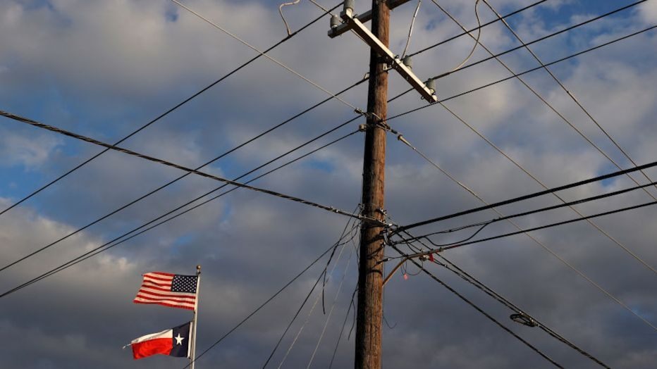 Cư dân Texas mất gần 400 triệu tiền điện sau bão mùa đông 1 Cư dân Texas mất gần 400 triệu tiền điện sau bão mùa đông 1