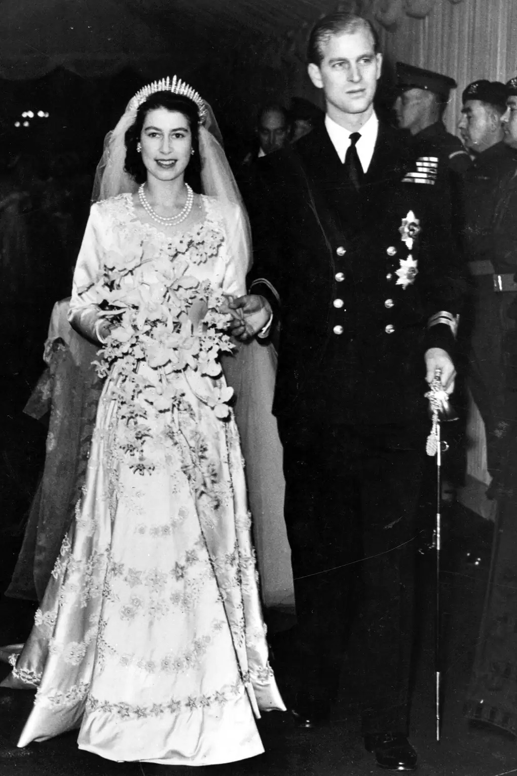 Hoàng thân Philip, chồng Nữ hoàng Elizabeth II, qua đời ở tuổi 99 5