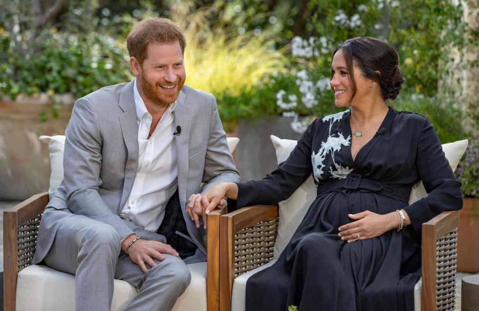 Hoàng gia Anh 'sốc' trước tiết lộ 'bom tấn' của vợ chồng Harry - Meghan 1 Hoàng gia Anh 'sốc' trước tiết lộ 'bom tấn' của vợ chồng Harry - Meghan 1