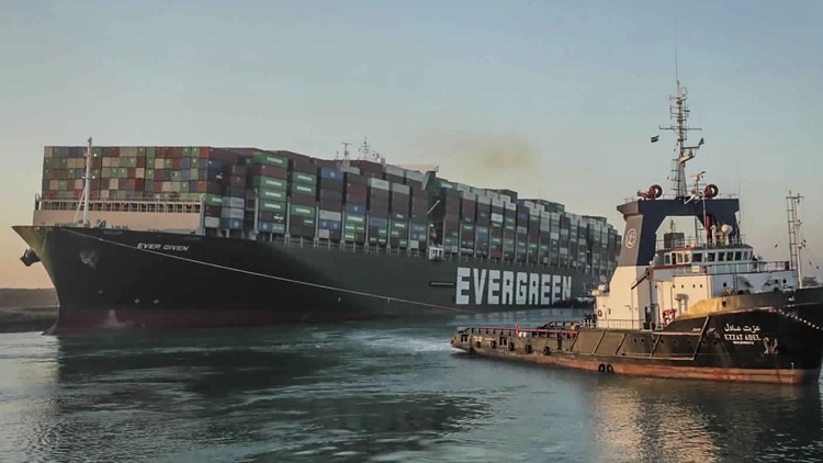Tắc kênh đào Suez khiến thế giới mất hơn 400 triệu USD/giờ 1 Tắc kênh đào Suez khiến thế giới mất hơn 400 triệu USD/giờ 1