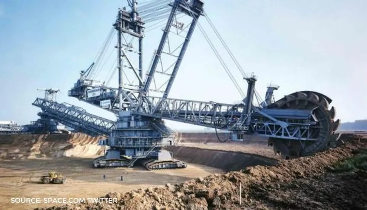 Cận cảnh siêu máy xúc 'quái vật' nặng hơn cả tháp Eiffel 1 Cận cảnh siêu máy xúc 'quái vật' nặng hơn cả tháp Eiffel 1