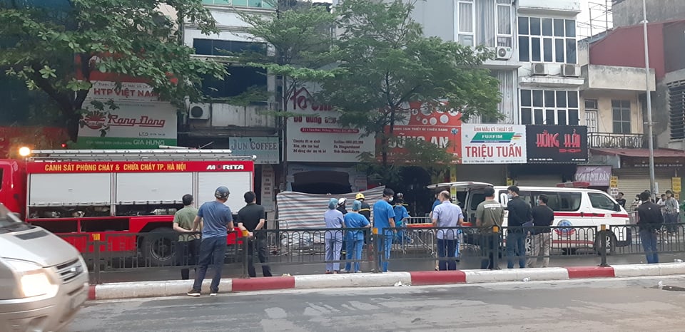 Cháy lớn trên phố Tôn Đức Thắng, Hà Nội khiến 4 người thiệt mạng 3 Cháy lớn trên phố Tôn Đức Thắng, Hà Nội khiến 4 người thiệt mạng 3
